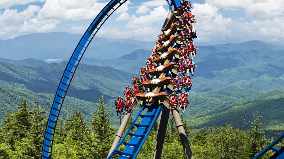 Pigeon Forge: Dollywood Theme Park Entry Ticket