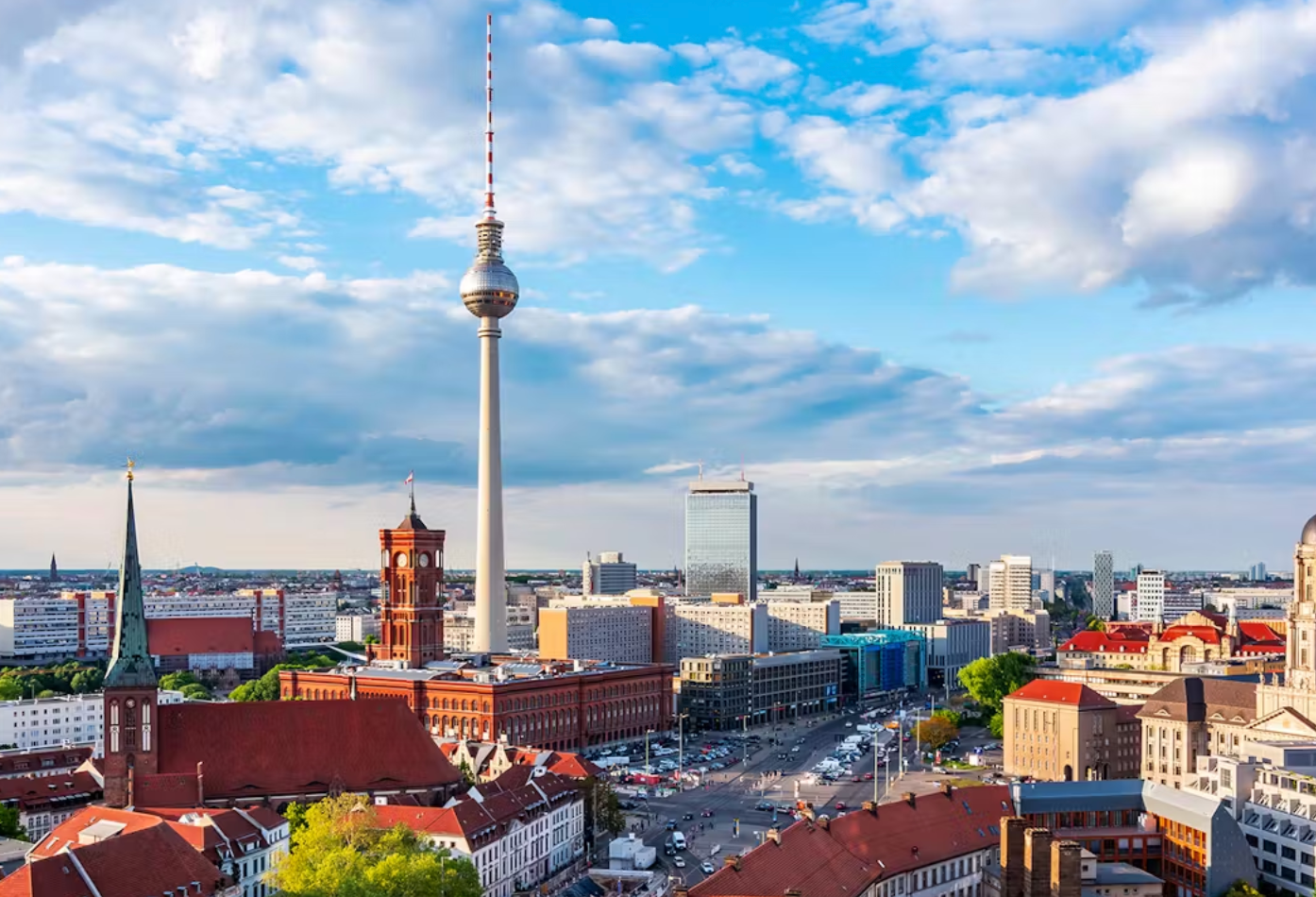 Skip-the-Line Fast View Tickets to Berlin TV Tower 4