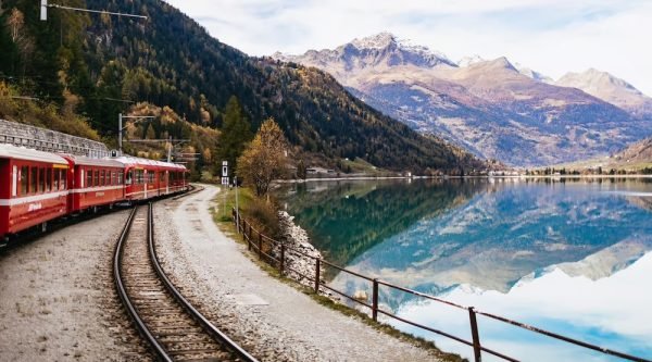 From Milan- Lake Como Cruise St. Moritz & Bernina Red Train